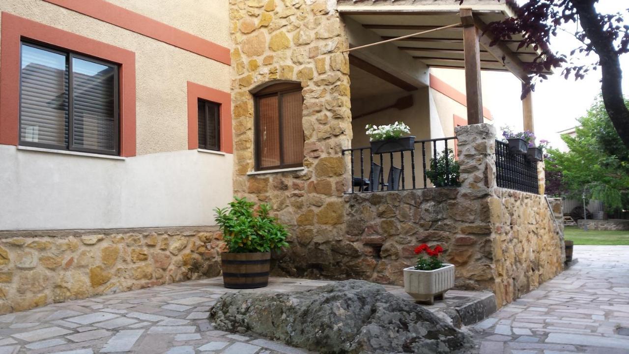 Casa Rural Las Tuyas En Segovia Palazuelos de Eresma Екстериор снимка